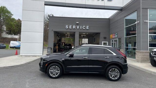 2024 Cadillac XT4 Premium Luxury