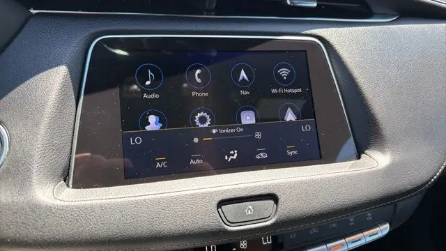 2022 Cadillac XT4 Premium Luxury
