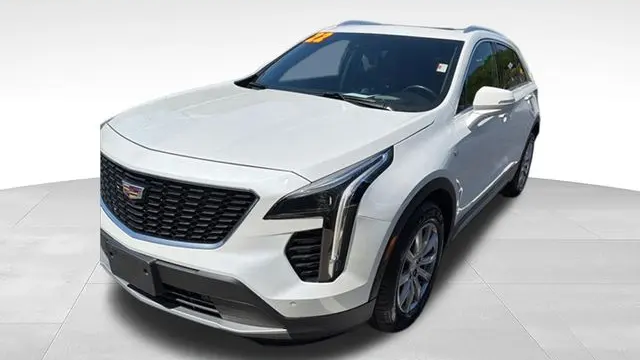 2022 Cadillac XT4 Premium Luxury