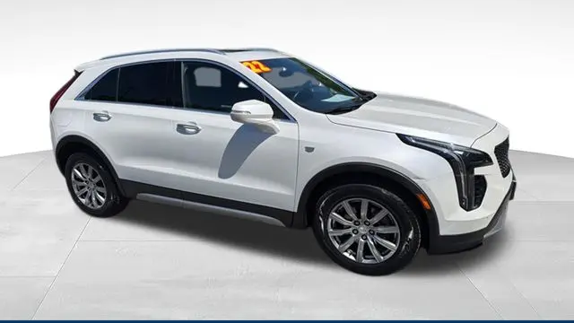 2022 Cadillac XT4 Premium Luxury