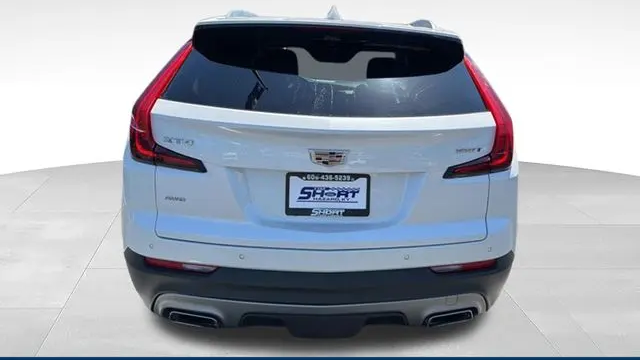 2022 Cadillac XT4 Premium Luxury