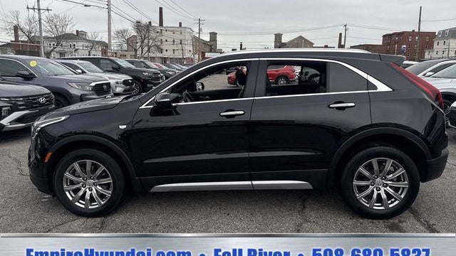 2023 Cadillac XT4 Premium Luxury