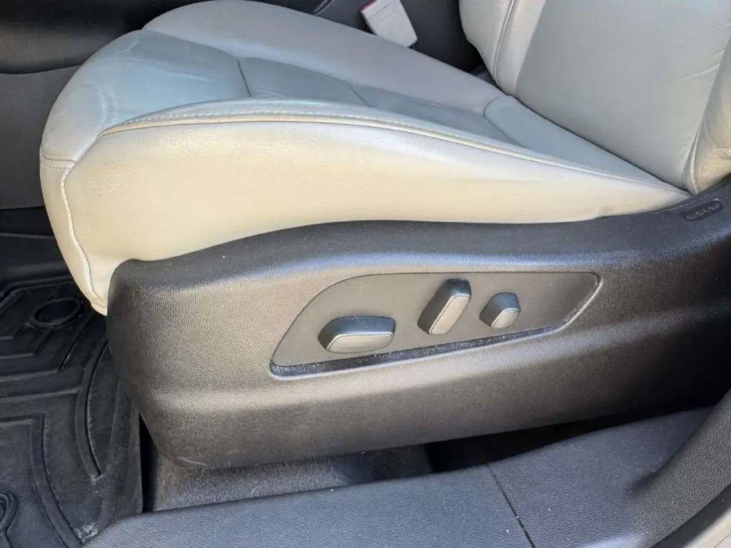 2019 Cadillac XT4 - $14,500