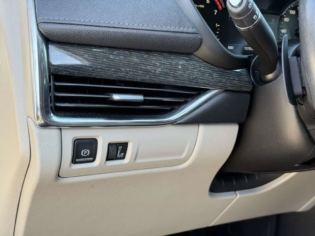 2019 Cadillac XT4 - $14,500