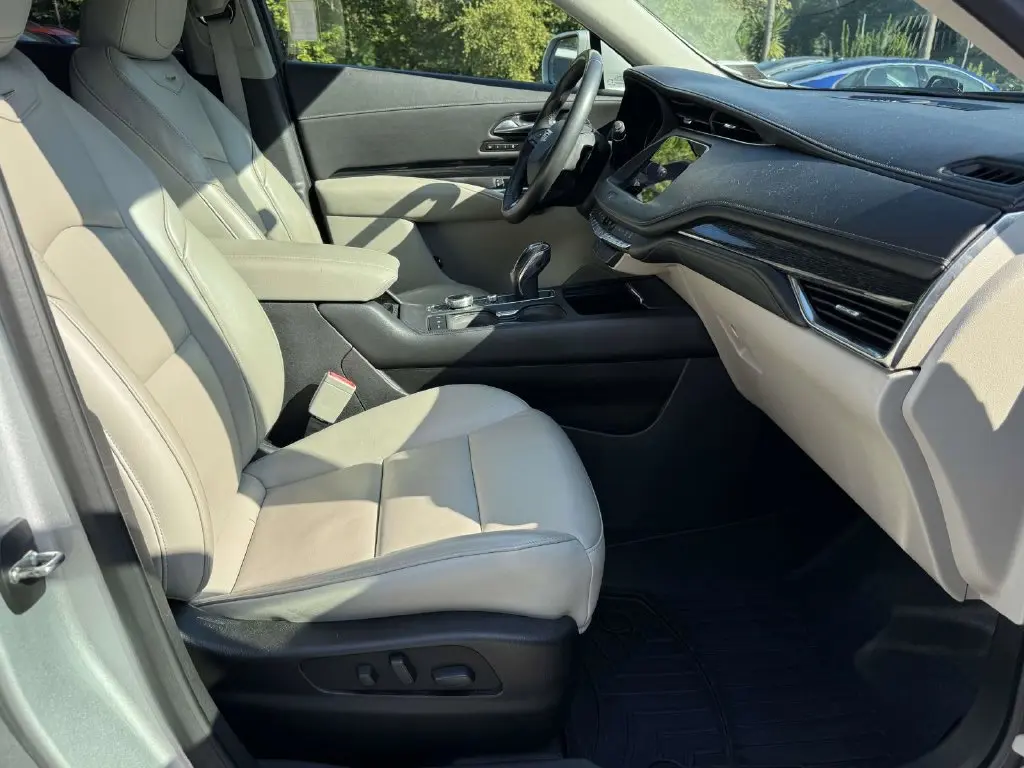 2019 Cadillac XT4 - $14,500