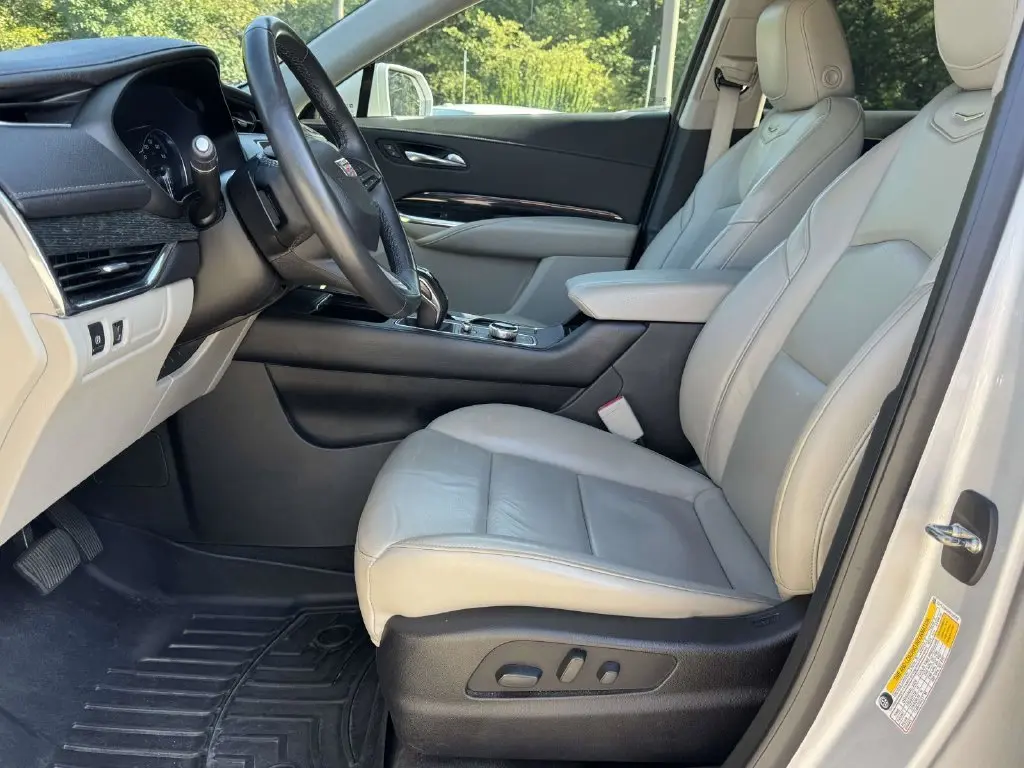 2019 Cadillac XT4 - $14,500