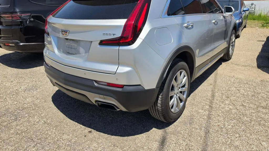 2020 Cadillac XT4 Premium Luxury