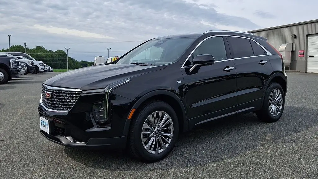 2024 Cadillac XT4 Premium Luxury