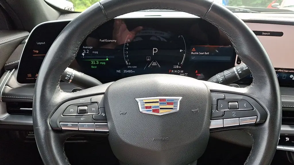 2024 Cadillac XT4 Premium Luxury
