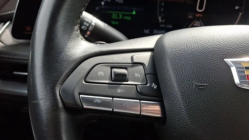2024 Cadillac XT4 Premium Luxury