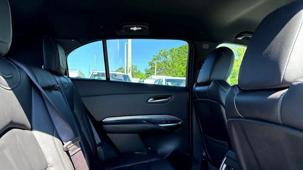 2025 Cadillac XT4 Premium Luxury