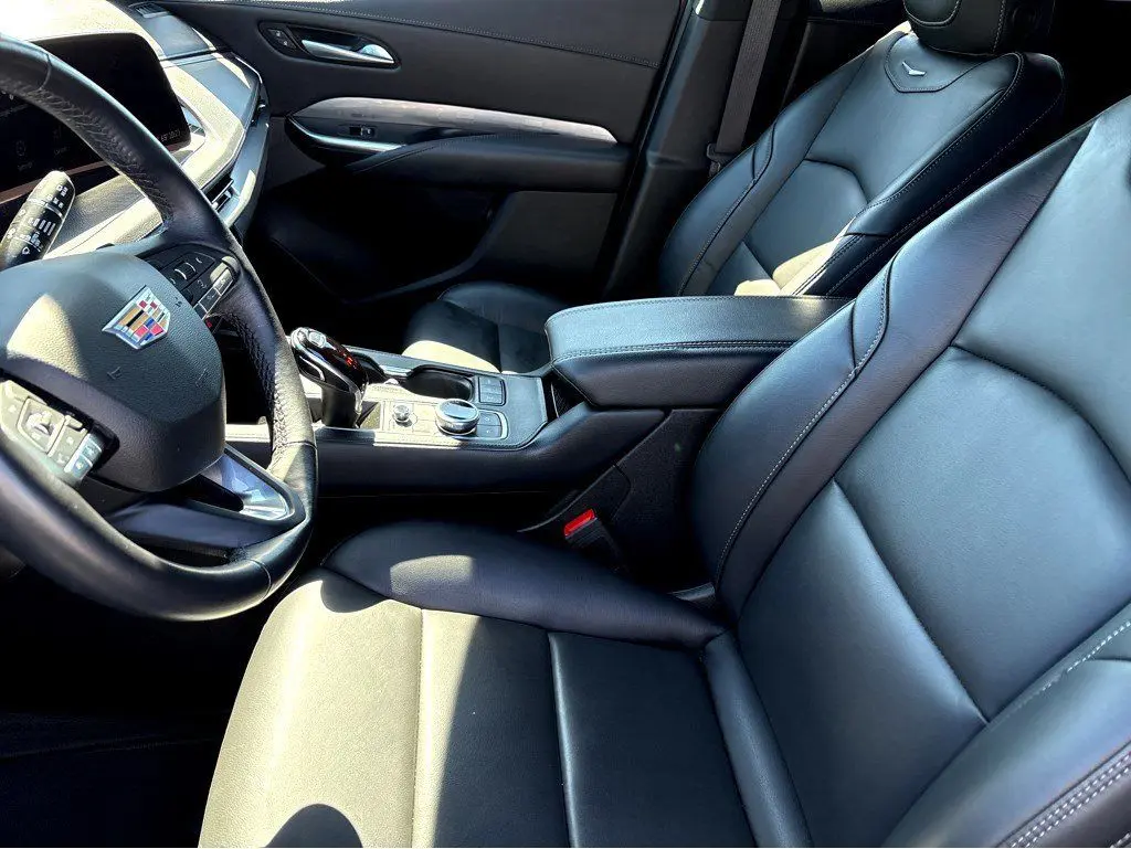 2025 Cadillac XT4 - $35,045