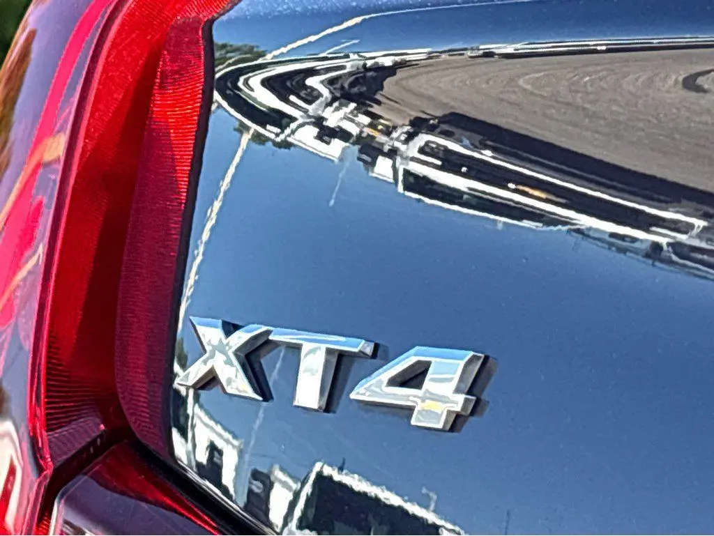 2025 Cadillac XT4 - $35,045