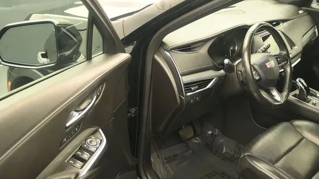 2020 Cadillac XT4 Premium Luxury