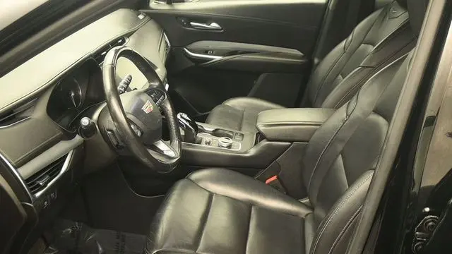 2020 Cadillac XT4 Premium Luxury