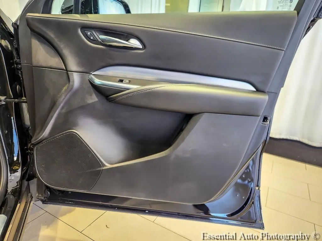 2022 Cadillac XT4 - $23,543