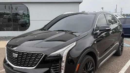 Preowned 2023 Cadillac XT4 Premium Luxury for Sale