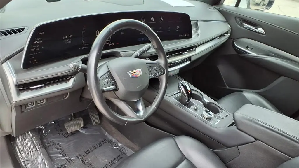 2024 Cadillac XT4 Premium Luxury