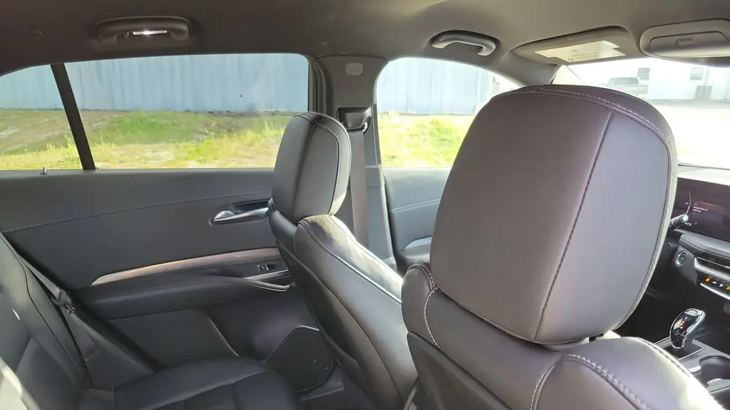 2024 Cadillac XT4 Premium Luxury