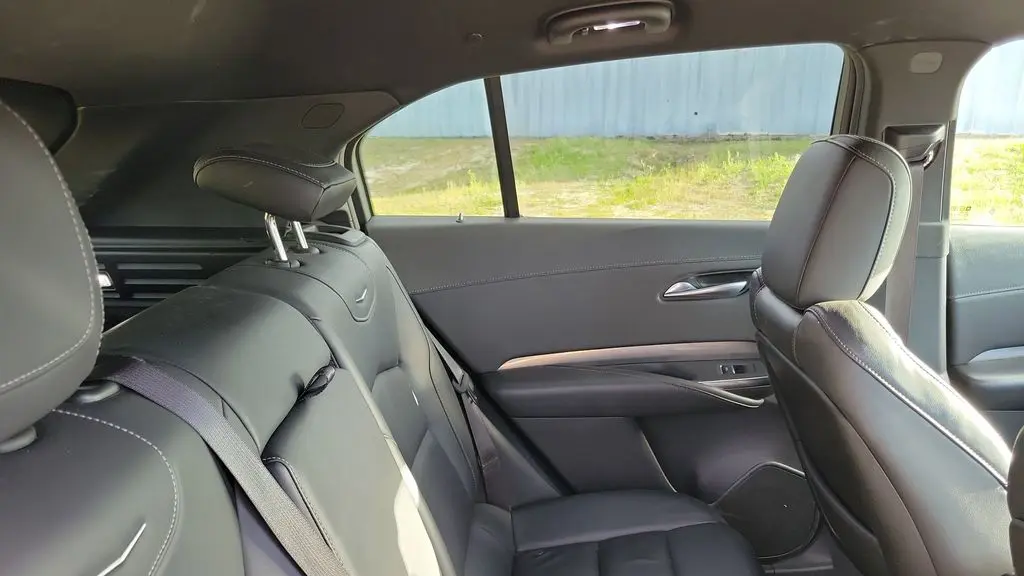 2024 Cadillac XT4 Premium Luxury