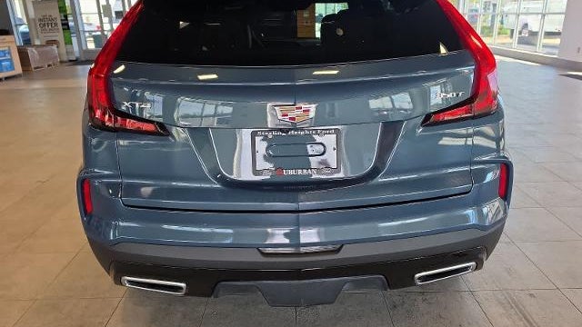 2025 Cadillac XT4 Premium Luxury