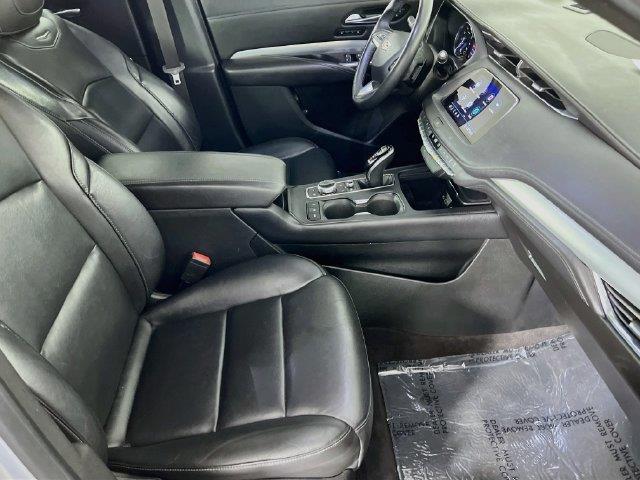 2020 Cadillac XT4 - $17,500