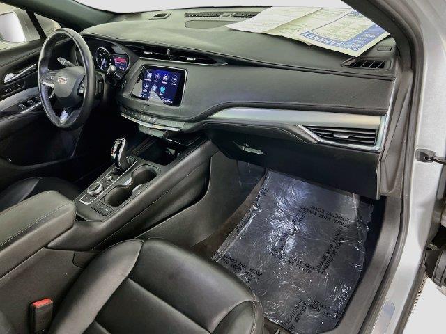2020 Cadillac XT4 - $17,500