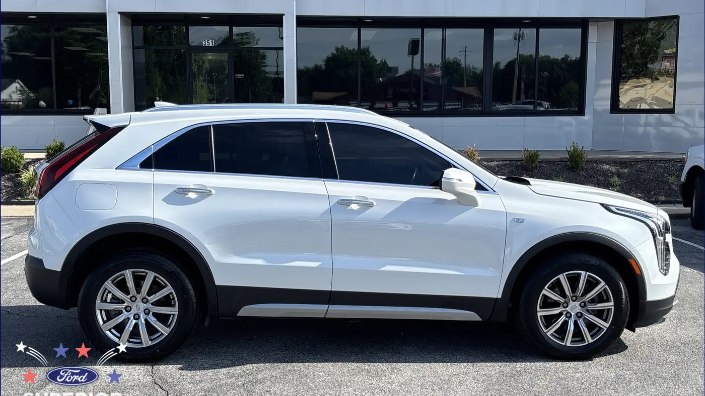 2023 Cadillac XT4 Premium Luxury