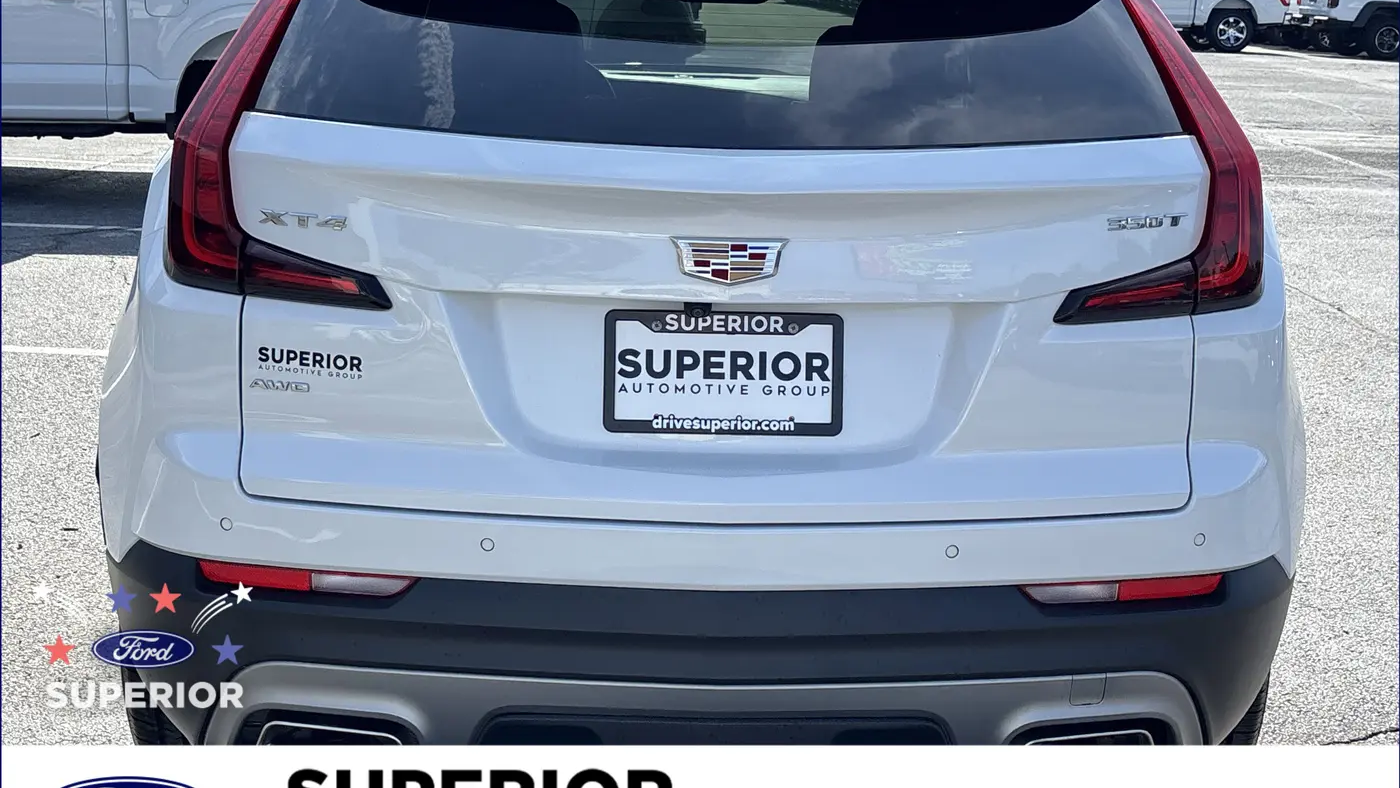2023 Cadillac XT4 Premium Luxury