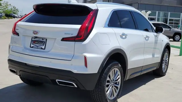 2024 Cadillac XT4 Premium Luxury