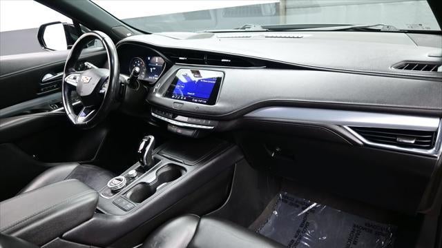 2020 Cadillac XT4 Premium Luxury