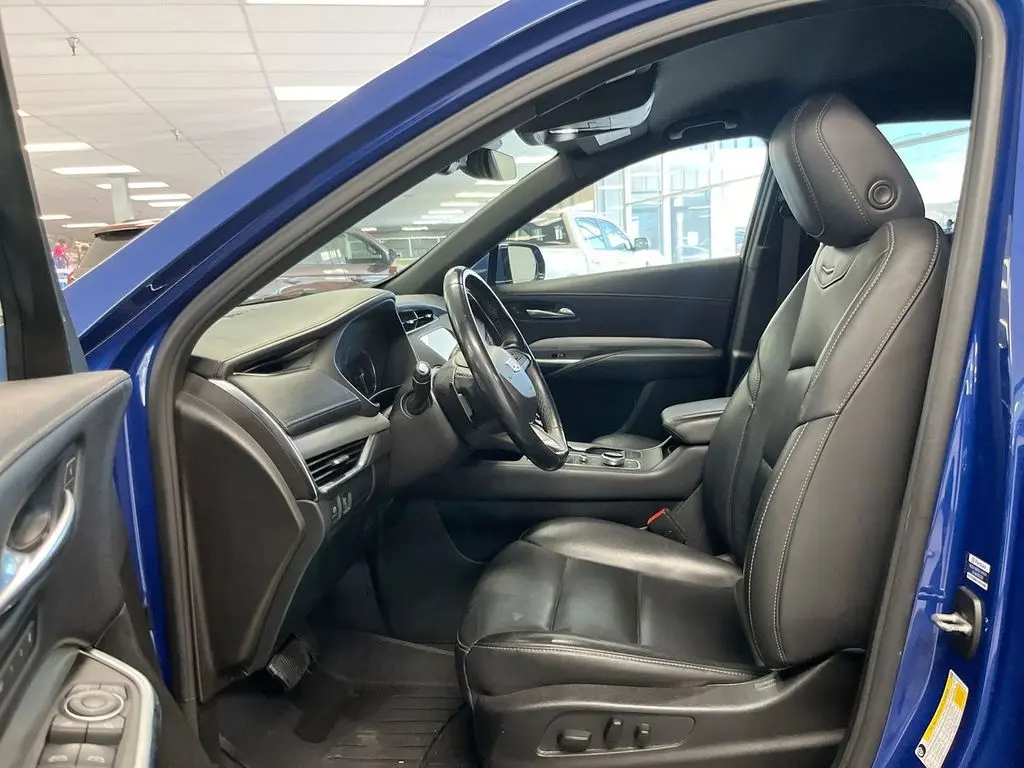 2022 Cadillac XT4 - $25,850