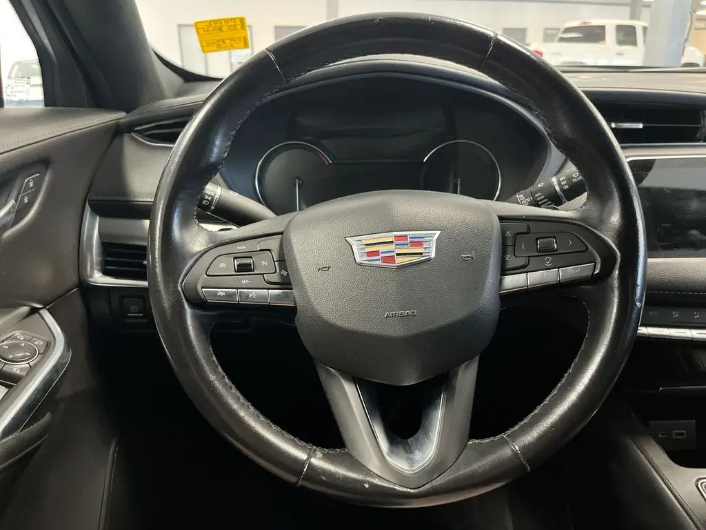 2022 Cadillac XT4 - $25,850