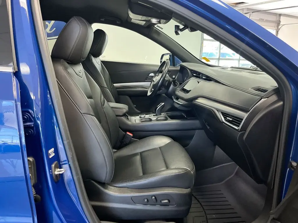 2022 Cadillac XT4 - $25,850