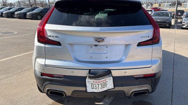 2021 Cadillac XT4 Premium Luxury