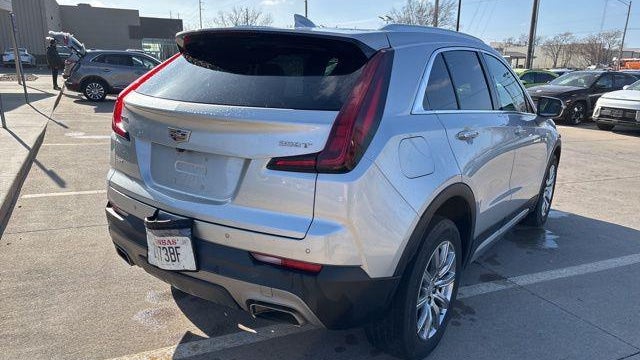2021 Cadillac XT4 Premium Luxury
