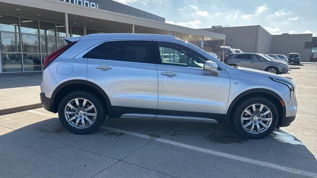 2021 Cadillac XT4 Premium Luxury