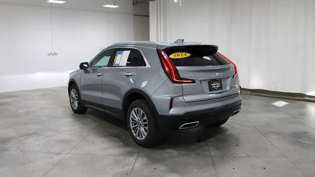 2024 Cadillac XT4 Premium Luxury