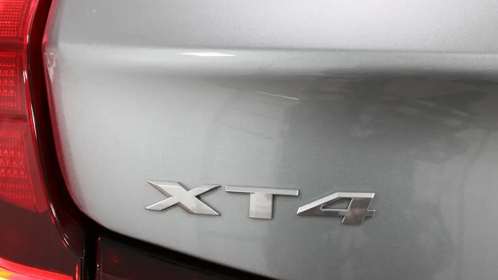 2024 Cadillac XT4 Premium Luxury