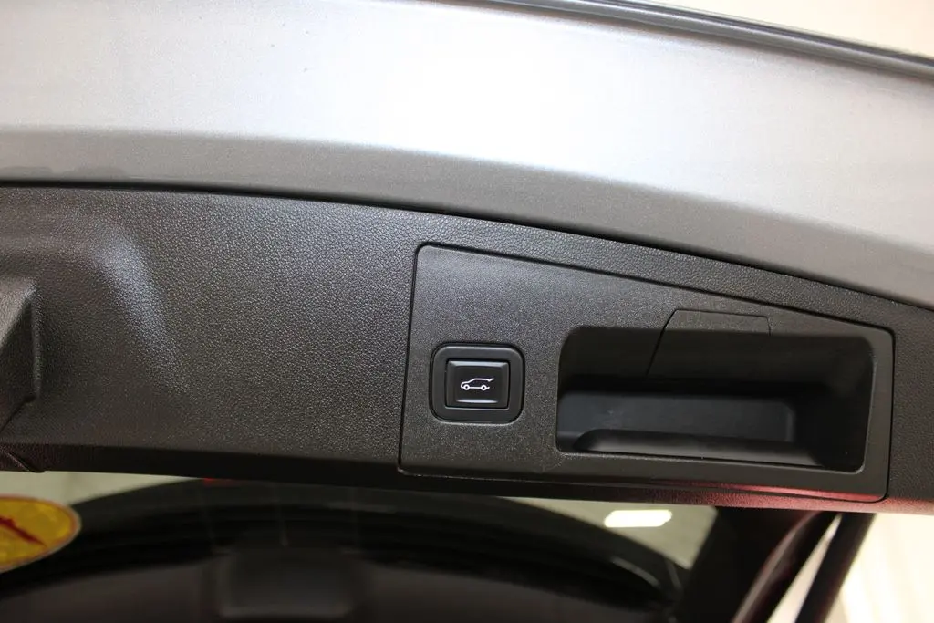 2024 Cadillac XT4 - $29,438