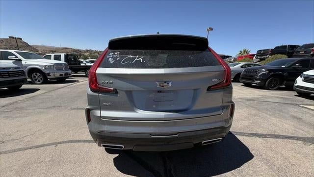 2025 Cadillac XT4 Premium Luxury