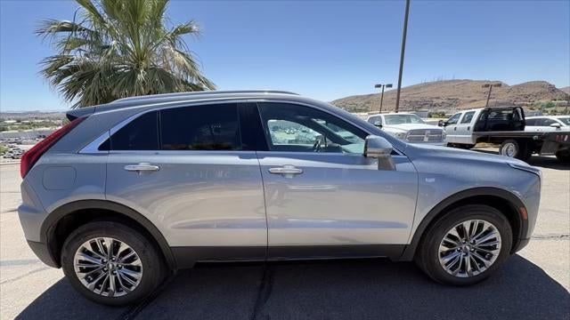 2025 Cadillac XT4 Premium Luxury