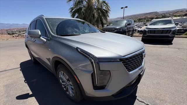 2025 Cadillac XT4 Premium Luxury