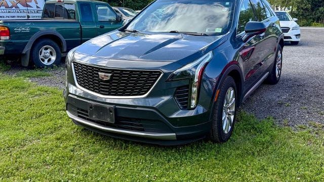 2020 Cadillac XT4 Premium Luxury