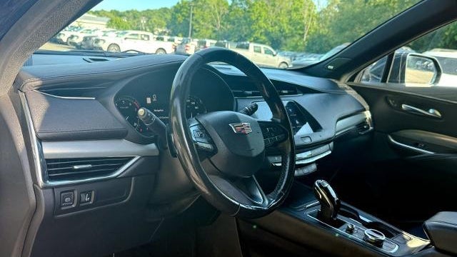2020 Cadillac XT4 Premium Luxury