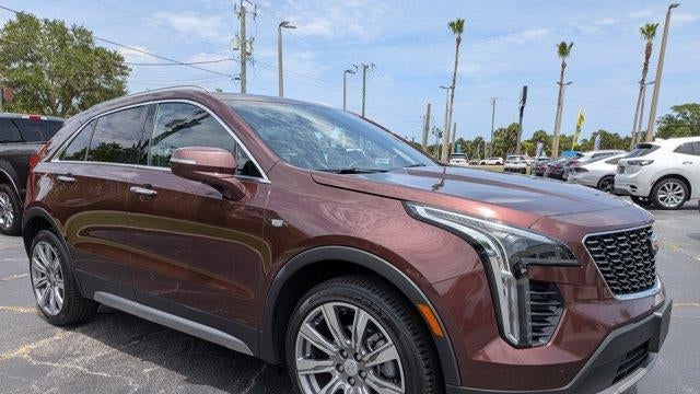 2023 Cadillac XT4 Premium Luxury