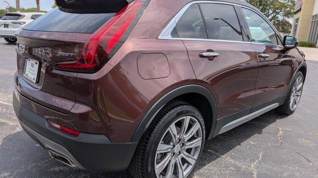2023 Cadillac XT4 Premium Luxury