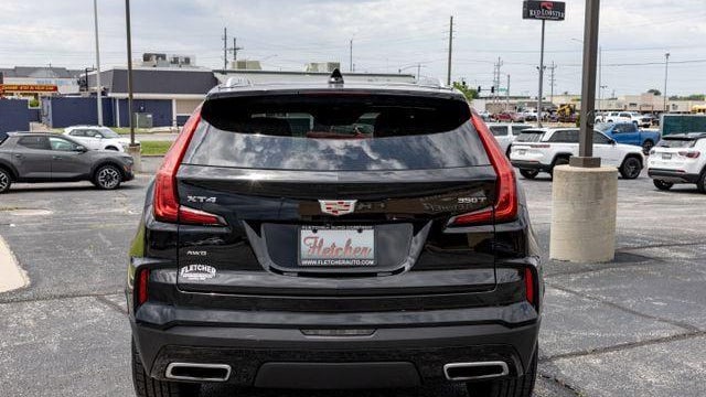 2025 Cadillac XT4 Premium Luxury