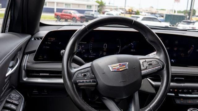 2025 Cadillac XT4 Premium Luxury
