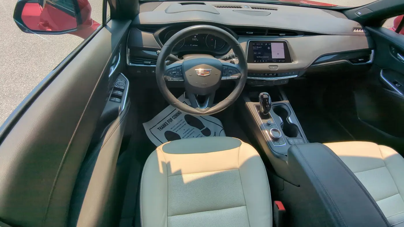 2023 Cadillac XT4 Sport